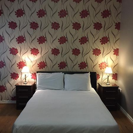 Eglantine House Apartment เบลฟาสต์ ภายนอก รูปภาพ