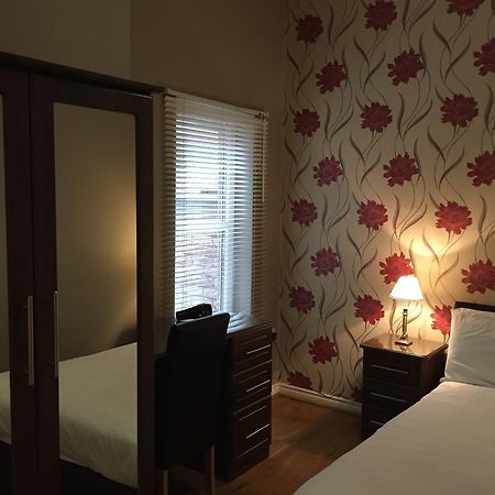 Eglantine House Apartment เบลฟาสต์ ภายนอก รูปภาพ