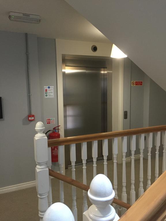 Eglantine House Apartment เบลฟาสต์ ภายนอก รูปภาพ