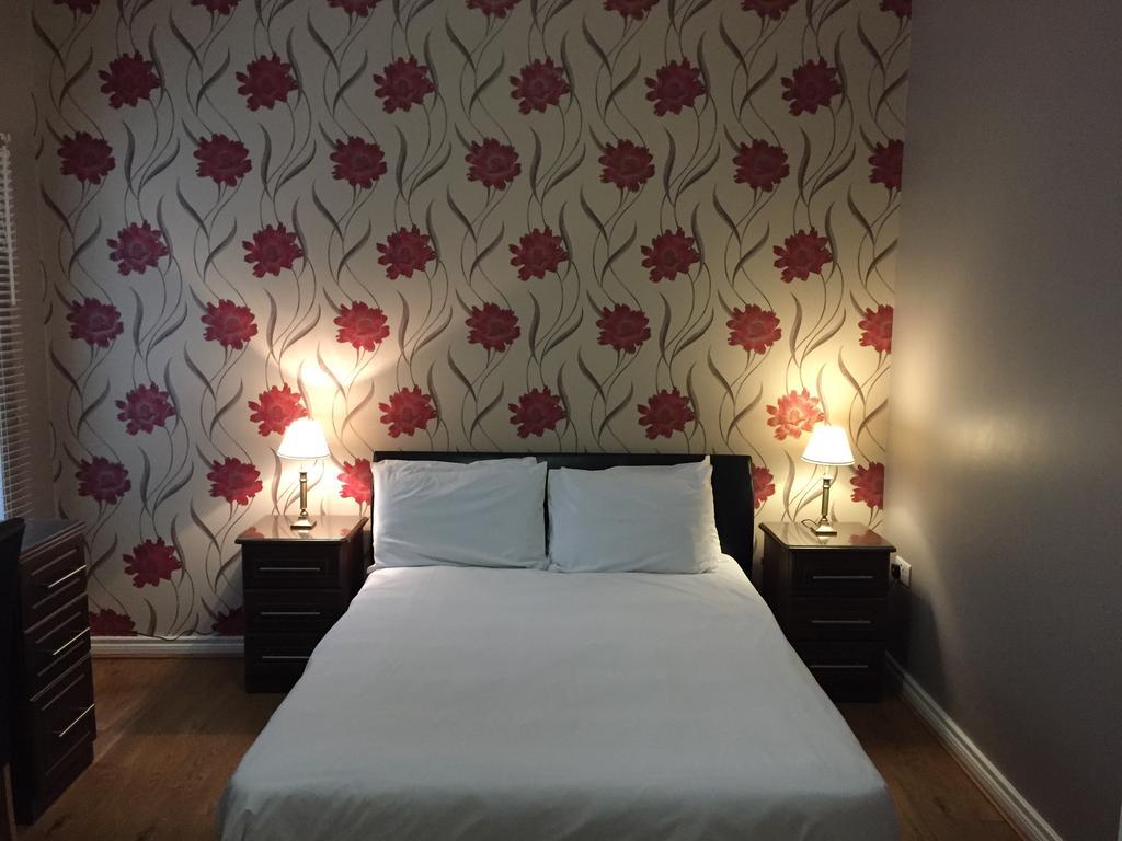 Eglantine House Apartment เบลฟาสต์ ภายนอก รูปภาพ